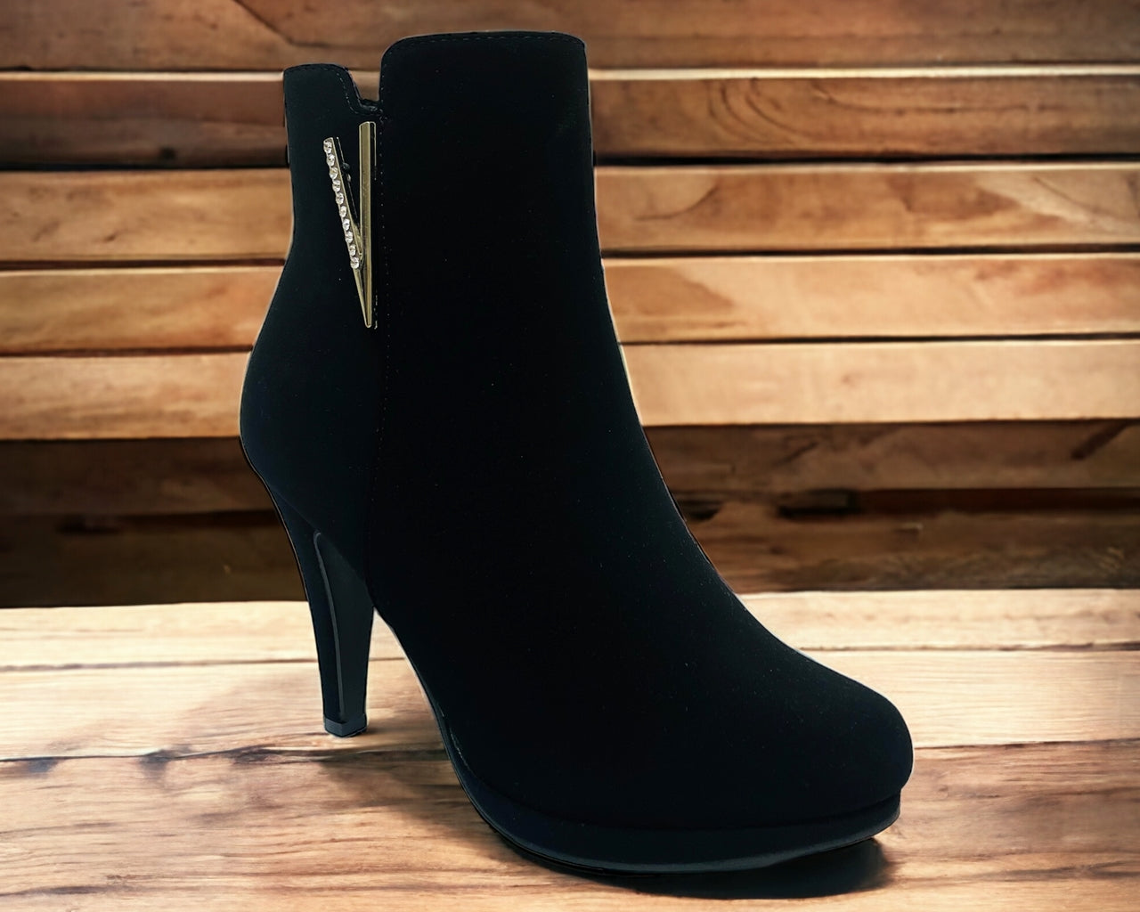 Faux Leather Round Toe Ankle Boots