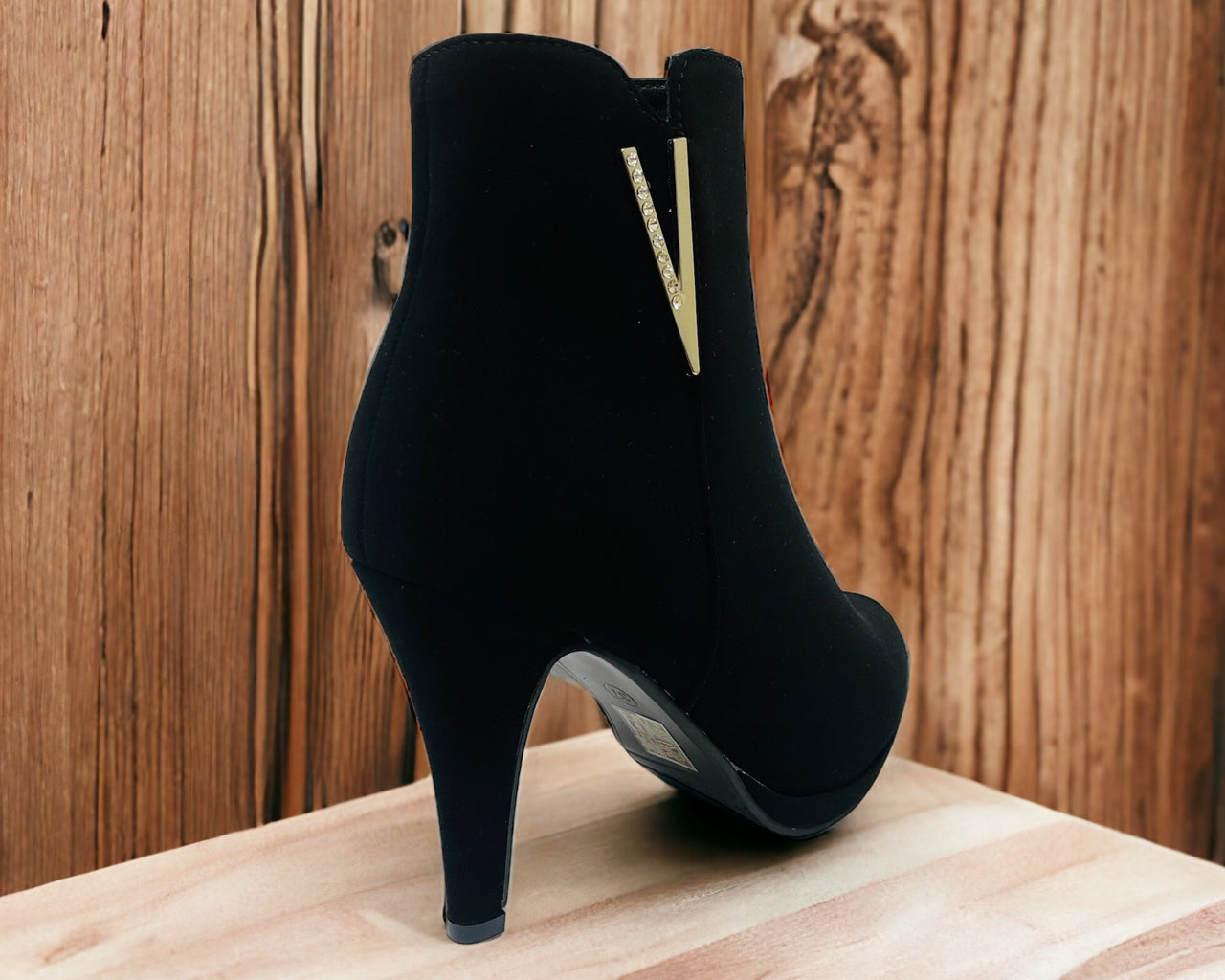 Faux Leather Round Toe Ankle Boots